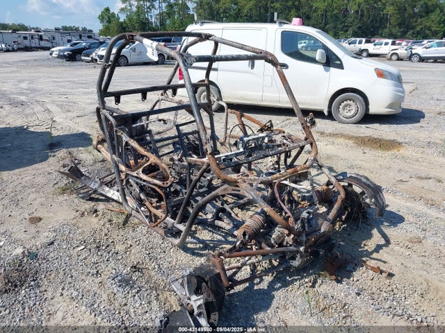 2019 POLARIS RZR 3NSVDE997KF584960