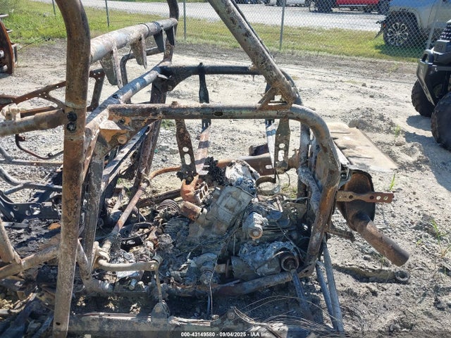 2019 POLARIS RZR 3NSVDE997KF584960 Photo 8