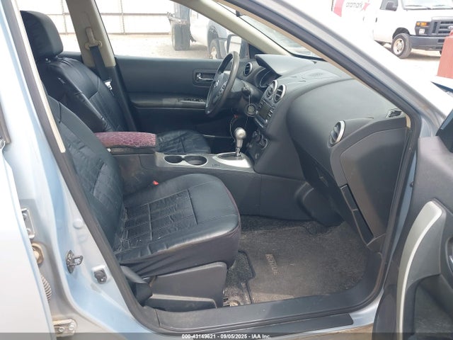 JN8AS5MT6EW102721 Nissan Rogue Select