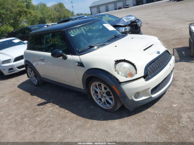2008 MINI COOPER S WMWMF73558TT90634 Photo 0