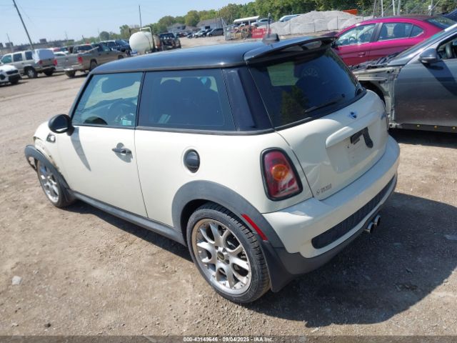 2008 MINI COOPER S WMWMF73558TT90634 Photo 2