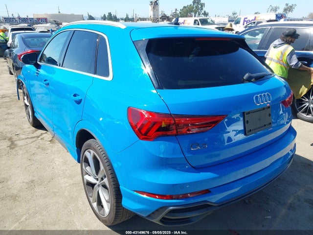WA1EECF38L1030284 Audi Q3