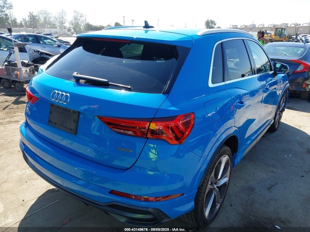WA1EECF38L1030284 Audi Q3