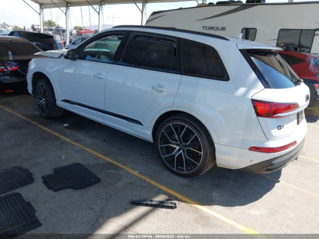 2021 AUDI Q7 WA1VXBF75MD035921 Photo 2