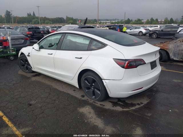 2023 TESLA MODEL 3 5YJ3E1EB5PF609627 Photo 2