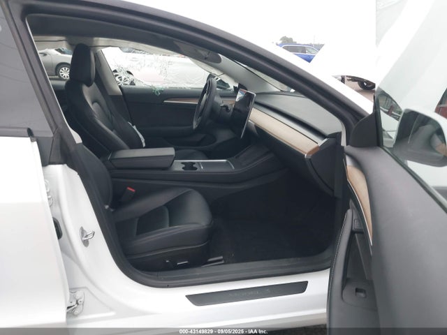 2023 TESLA MODEL 3 5YJ3E1EB5PF609627 Photo 4