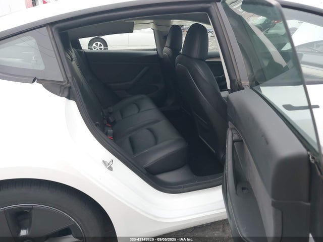 2023 TESLA MODEL 3 5YJ3E1EB5PF609627 Photo 7