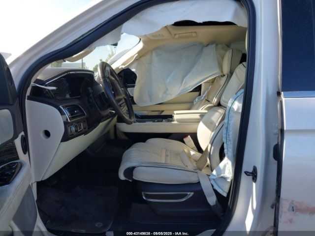 2018 LINCOLN NAVIGATOR 5LMJJ2TTXJEL06641 Photo 4