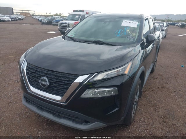 5N1BT3BAXNC688131 Nissan Rogue