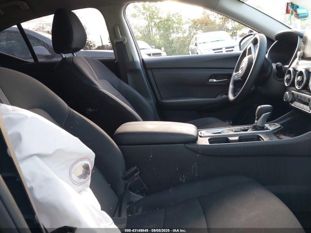 3N1AB8CVXSY248711 Nissan Sentra