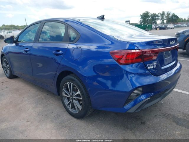 2022 KIA FORTE 3KPF24AD4NE433039 Photo 2