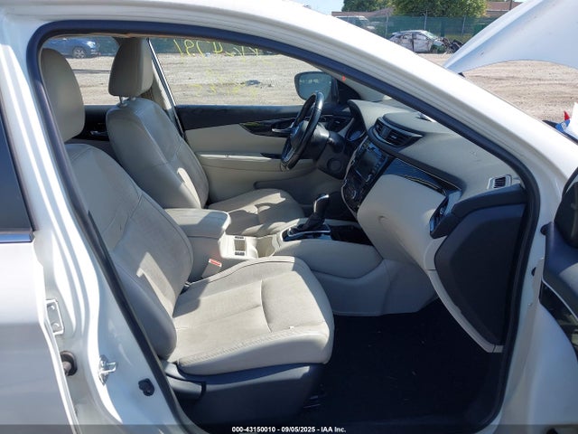 JN1BJ1CR1KW350925 Nissan ROGUE SPORT