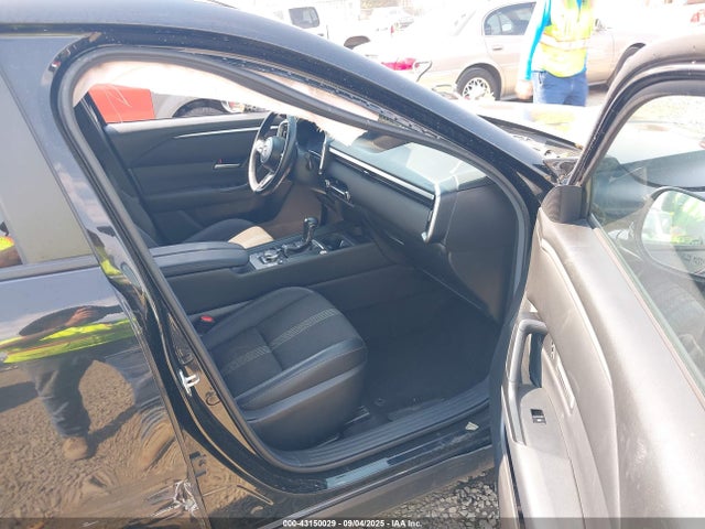 Mazda py 2024 7MMVABBM1RN166848 Image 5