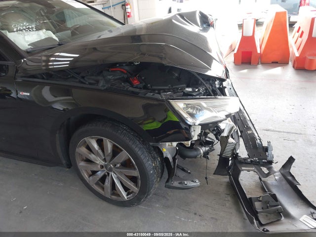 2018 AUDI A4 WAUKMAF46JA140804 Photo 5