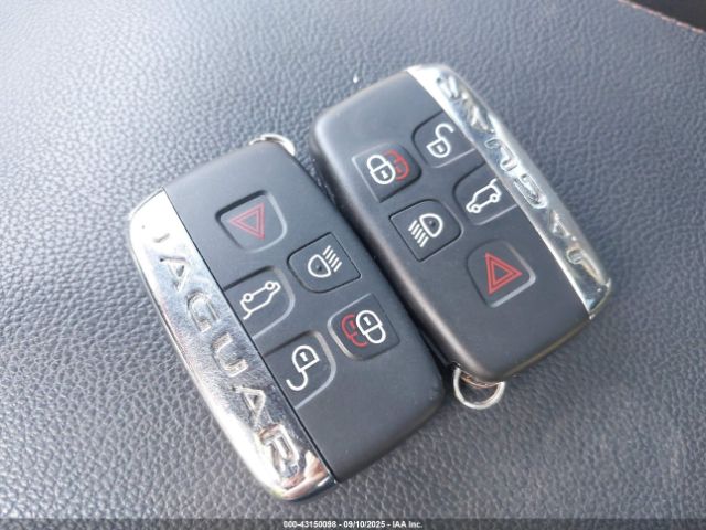 2018 JAGUAR F-PACE SADCK2GX9JA203748 Photo 10