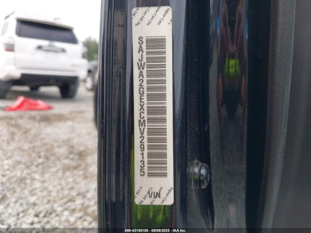 2012 JAGUAR XJ SAJWA2GEXCMV29135 Photo 8