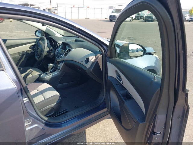 1G1PA5SG9E7321755 Chevrolet lwe