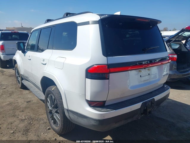 Lexus v35a-fts 2024 JTJTBCDX4R5015209 Image 3