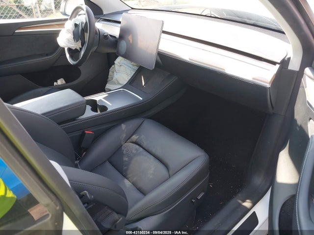 2023 TESLA MODEL Y 7SAYGDEFXPF761846 Photo 4