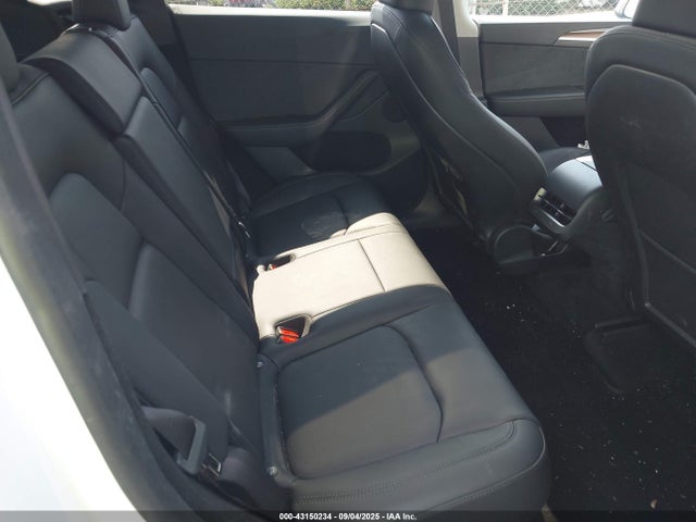 2023 TESLA MODEL Y 7SAYGDEFXPF761846 Photo 7