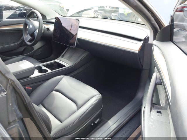 2023 TESLA MODEL 3 5YJ3E1EA7PF546005 Photo 4