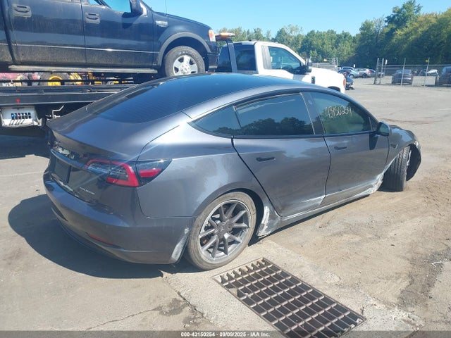 2022 TESLA MODEL 3 5YJ3E1EB7NF323825 Photo 3