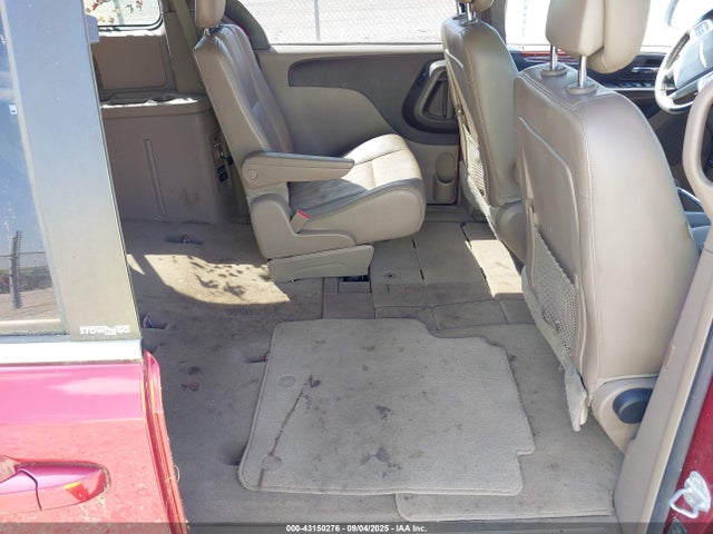 2C4RC1BG8ER314443 Chrysler Town and Country