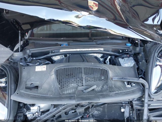 2024 PORSCHE MACAN WP1AA2A57RLB20587 Photo 9