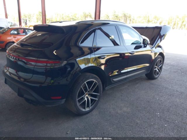 2024 PORSCHE MACAN WP1AA2A57RLB20587 Photo 3