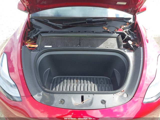 2024 TESLA MODEL Y 7SAYGDEE5RA327888 Photo 9