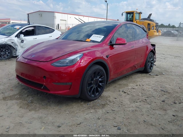 2024 TESLA MODEL Y 7SAYGDEE5RA327888 Photo 1
