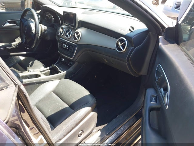 WDDSJ4EB6EN056709 Mercedes-Benz CLA-Class
