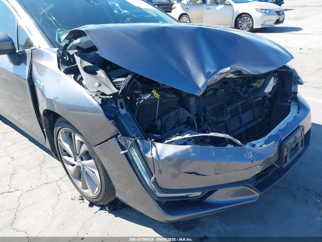 JHMZC5F36JC006090 Honda leb3(h4)