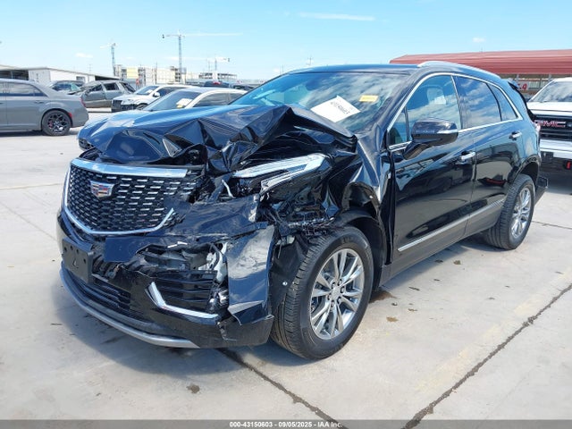 2021 CADILLAC XT5 1GYKNCRS9MZ152743 Photo 1
