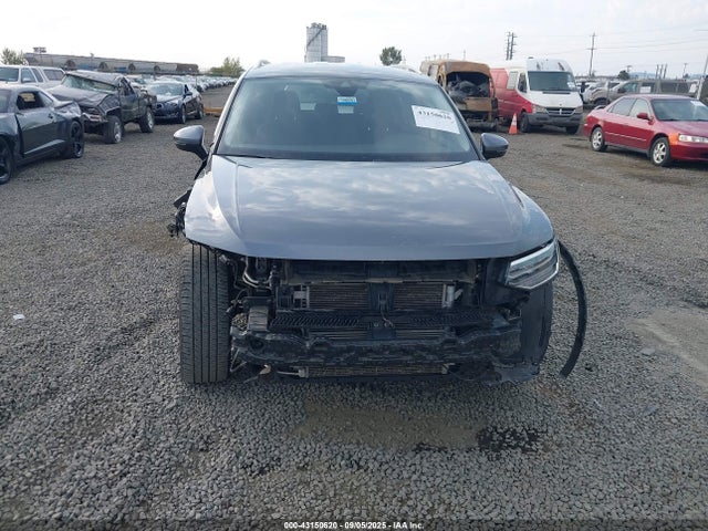 3VV3B7AX9NM137990 Volkswagen Tiguan