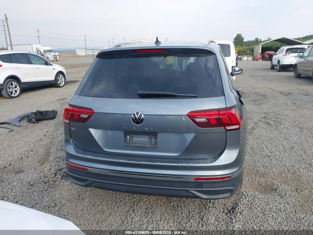 3VV3B7AX9NM137990 Volkswagen Tiguan