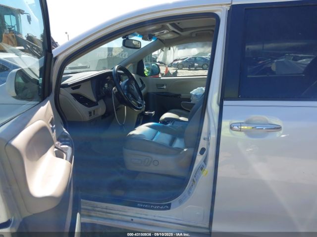 2015 TOYOTA SIENNA 5TDDK3DC8FS099187 Photo 4