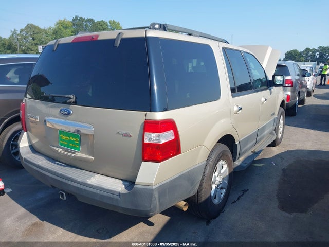 Продажа на аукционе авто 2007 Ford Expedition Xlt, vin: 1FMFU16587LA11159, номер лота: 43151000