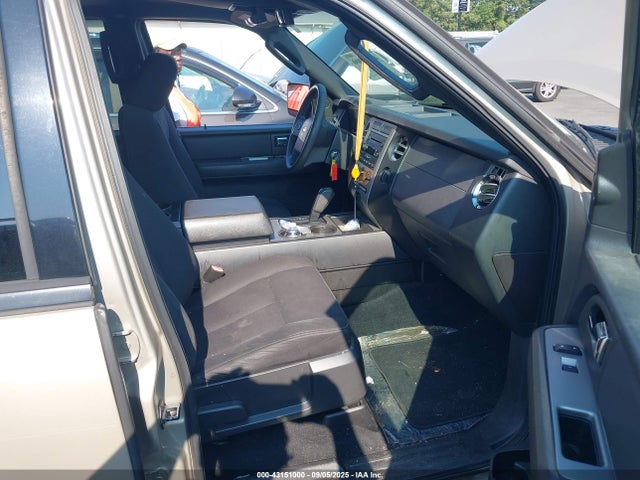 Продажа на аукционе авто 2007 Ford Expedition Xlt, vin: 1FMFU16587LA11159, номер лота: 43151000