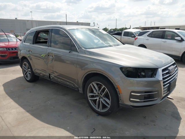 2017 AUDI Q7 WA1AAAF71HD005721 Photo 0