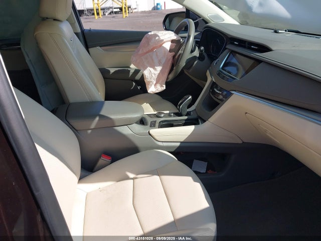 2021 CADILLAC XT5 1GYKNDRSXMZ174739 Photo 4