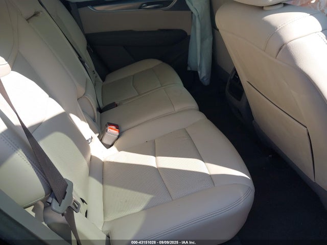 2021 CADILLAC XT5 1GYKNDRSXMZ174739 Photo 7