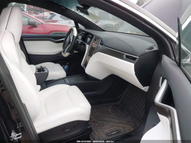 2017 TESLA MODEL X 5YJXCDE23HF055708 Photo 4