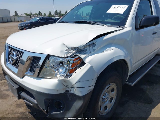 1N6BD0CT1FN734352 Nissan 2015