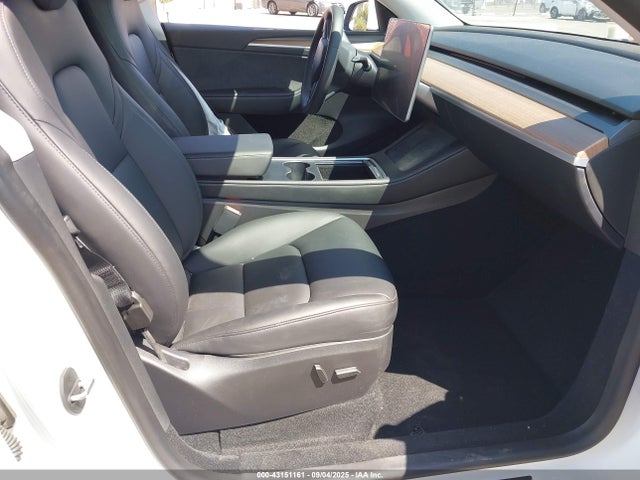 2023 TESLA MODEL Y 7SAYGDEE9PA081036 Photo 4