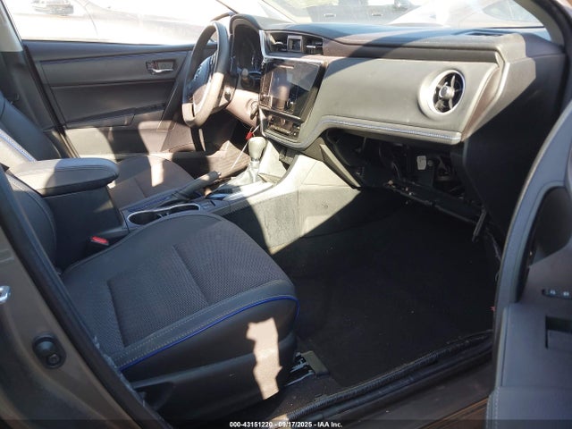 2T1BURHE5JC011634 Toyota COROLLA SE