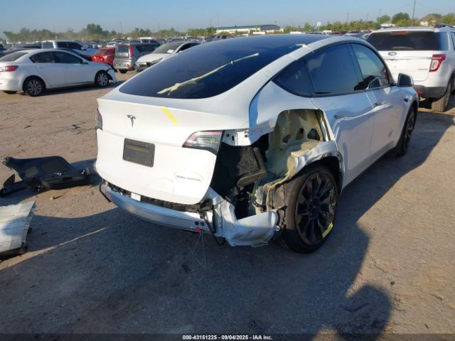 2023 TESLA MODEL Y 7SAYGDEE6PA121766 Photo 3