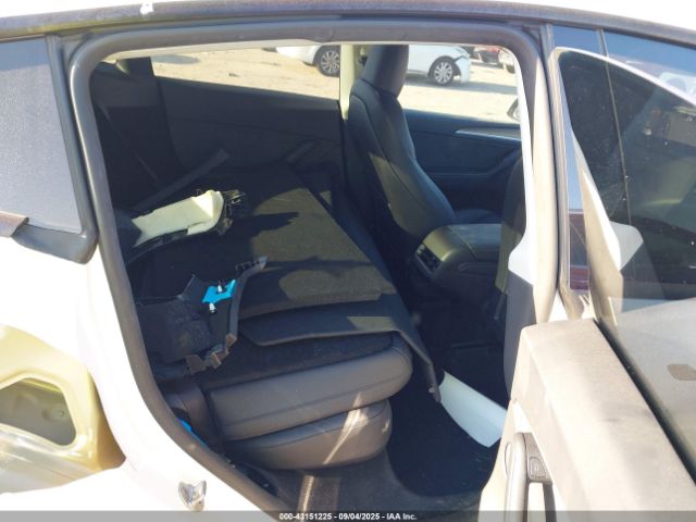 2023 TESLA MODEL Y 7SAYGDEE6PA121766 Photo 7