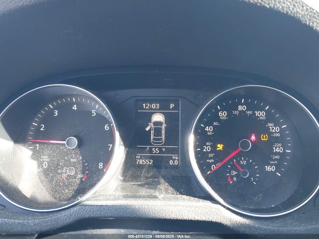 1VWBT7A32GC062944 Volkswagen 2016