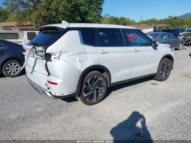 2022 MITSUBISHI OUTLANDER JA4J3UA85NZ009541 Photo 3